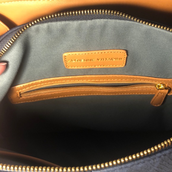 Adrienne Vittadini Blue Shoulder Bag - Picture 5 of 6